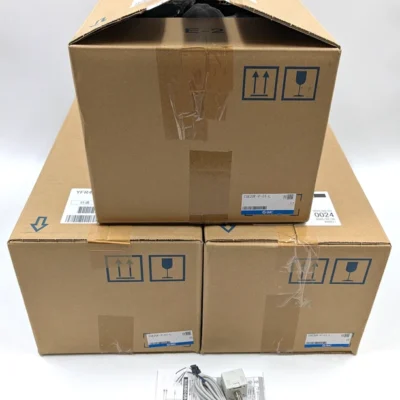 SMC Digital Pressure Switch Compound & Vacuum Pressure ZSE20F-P-01-L Lot of 70