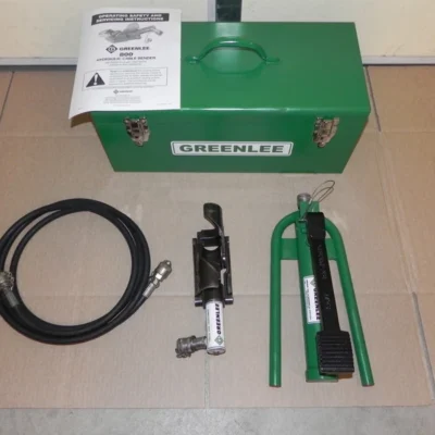 Greenlee 800 Hydraulic cable bender With 1725 foot pump 350 MCM - 1000 MCM, case