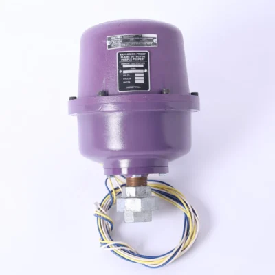 Honeywell C7061F2001 UV Flame Detector C7061F 2001 New In Box Expedited Ship