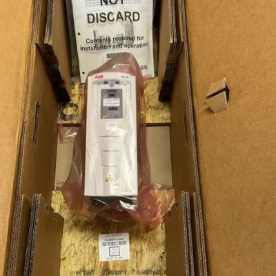 ABB ACH550-UH-08A8-4, Carrier HK30WA357 3 PH 380-480VAC VARIABLE FREQUENCY DRIVE