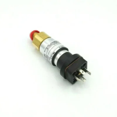 NEW!! 3 X United Electric Controls (UE) 10-F14, Opt M540, SPDT Pressure Switch