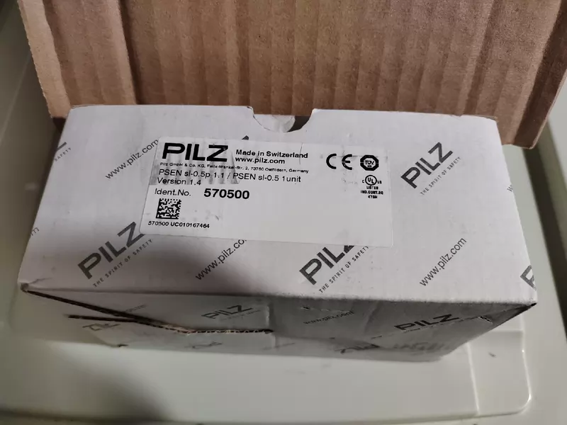 Pilz Safety Relay 570500 - Industrial Control Automation Device 1 Pilz Safety Relay 570500 - Industrial Control Automation Device