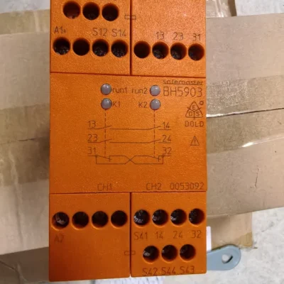 DOLD Safety Relay BH5903 - Reliable Industrial Safety Control Device
