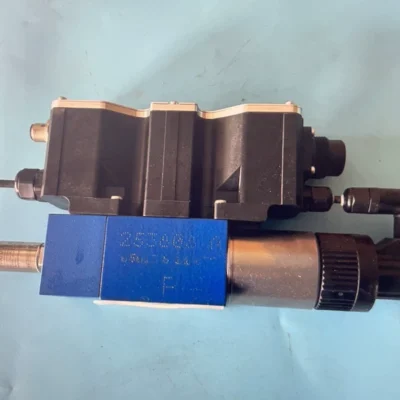 R901147272 STW0322-1X/3WRCE50V720L-SG24K31C1M
