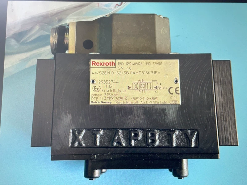Rexroth Servo Directional Valve R901406026 Precision 1 R901406026