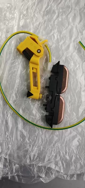 VAHLE 143218 Current Collector: Reliable Power Solution