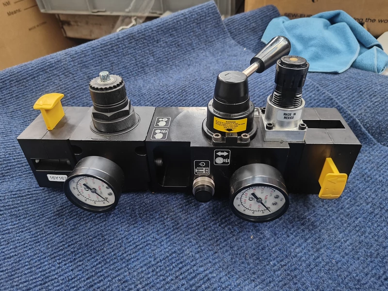 GRACO Pneumatic Control Module 289105 for Precise Air Flow