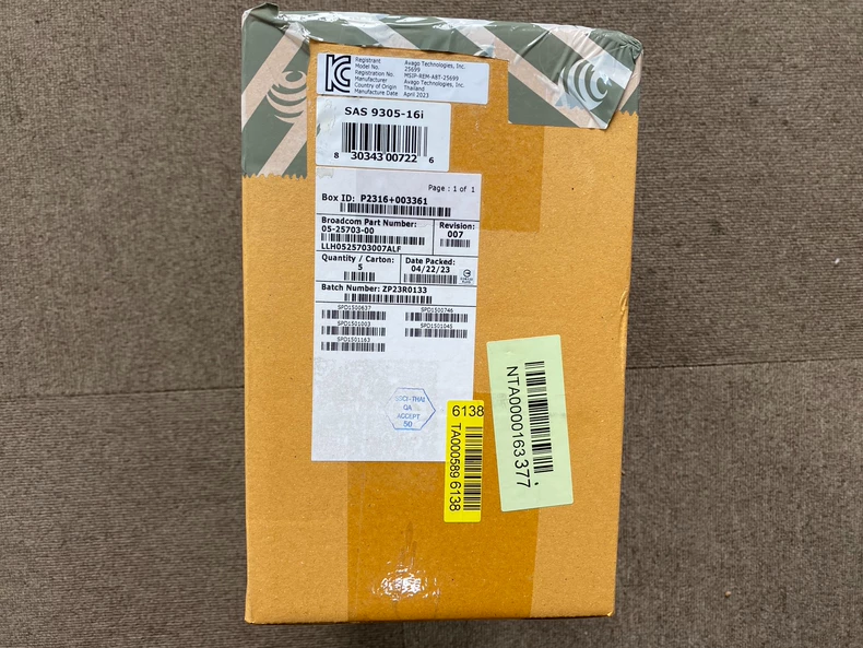 9305-16i LSI Express Pass Card for Enhanced Connectivity
