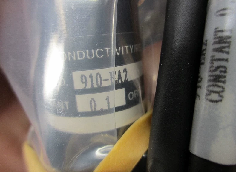910-EA2 Conductivity Sensor Transmitter by Foxboro for Fluids