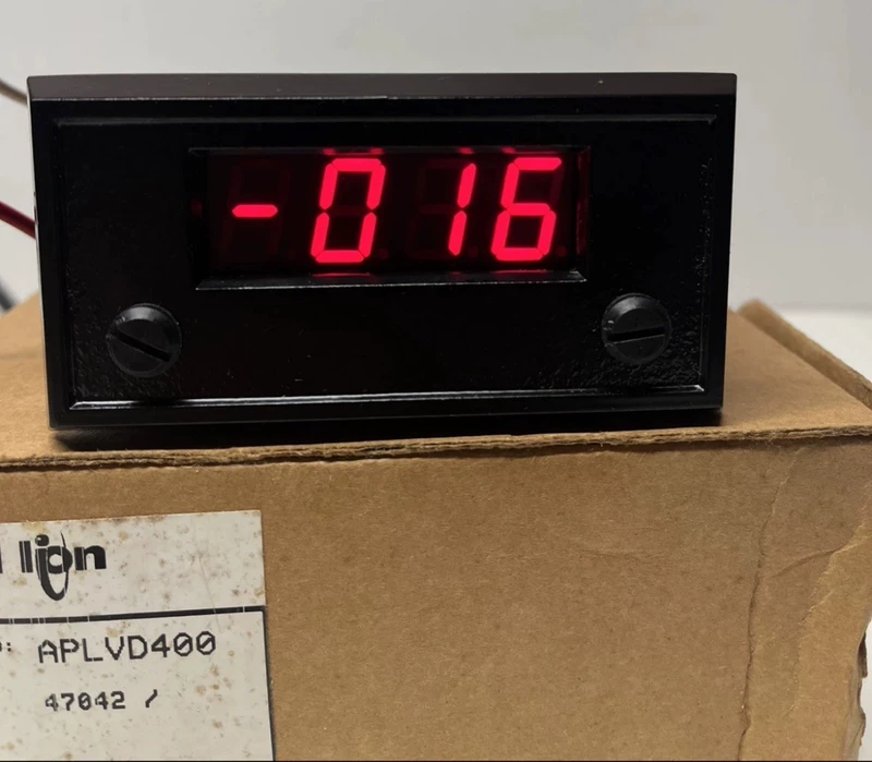 Industrial Red Lion Digital Meter APLVD400 for Accurate Readings