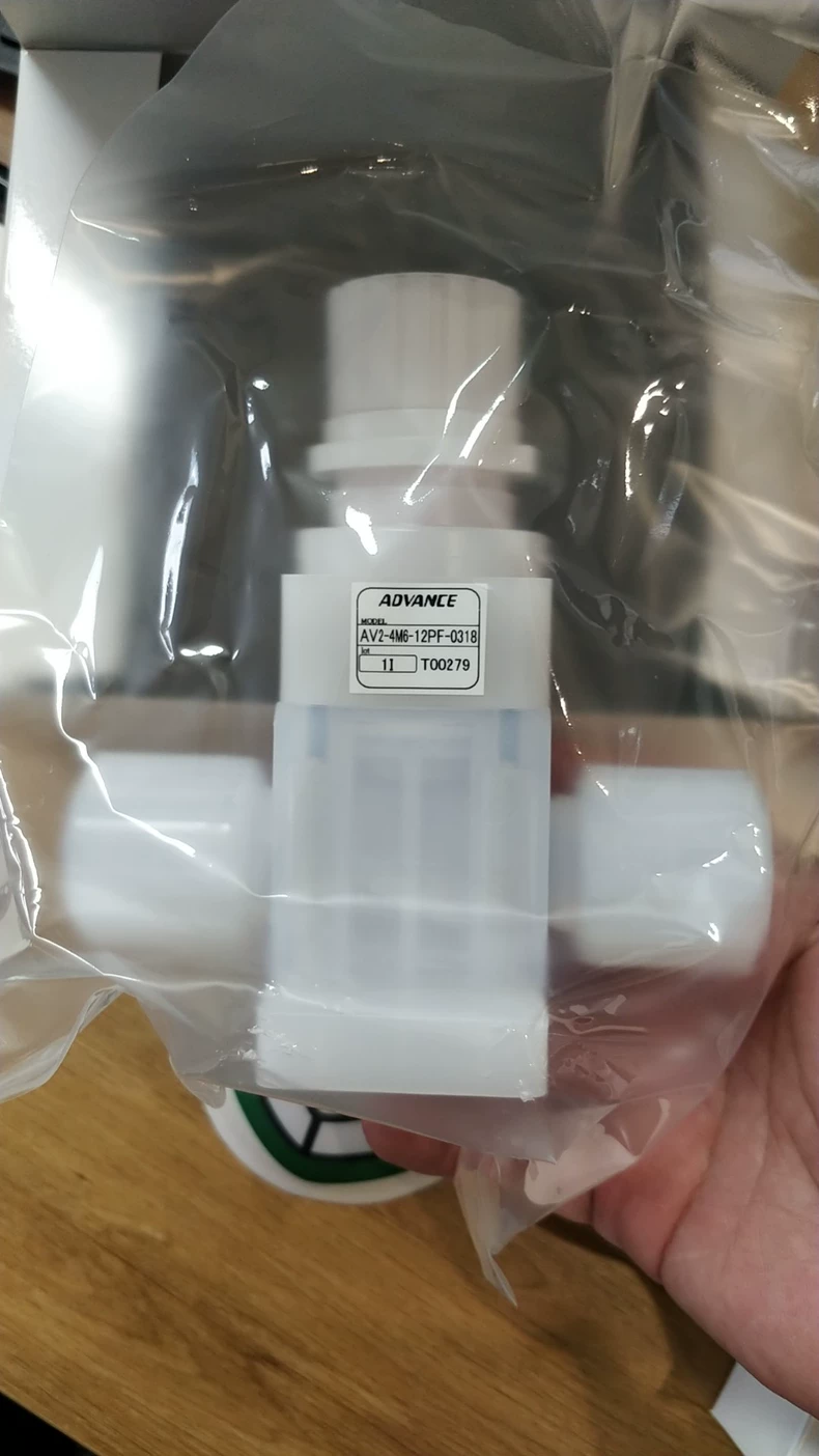 ADVANCE AV2-4M6-12PF-0318 Pneumatic Valve - Efficient Air Control Valve