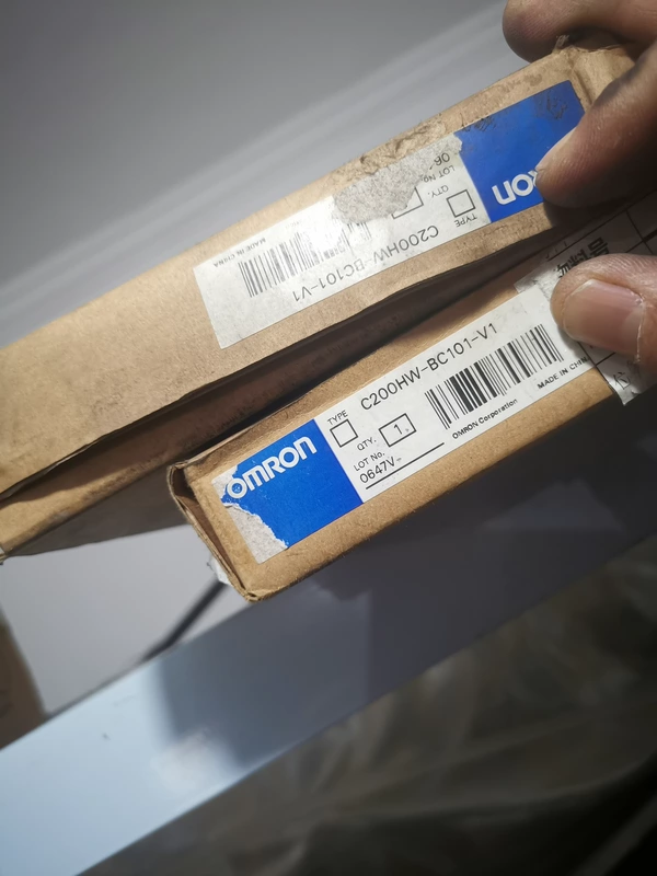 C200HW-BC101-V1 PLC Backplane by Omron for System Integration