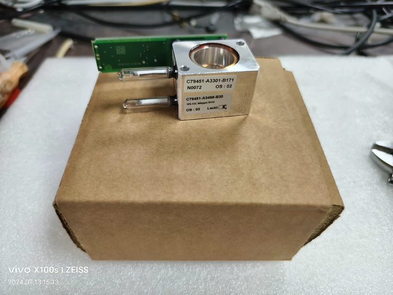 C79451-A3468-B530 SIEMENS Detector - High Sensitivity