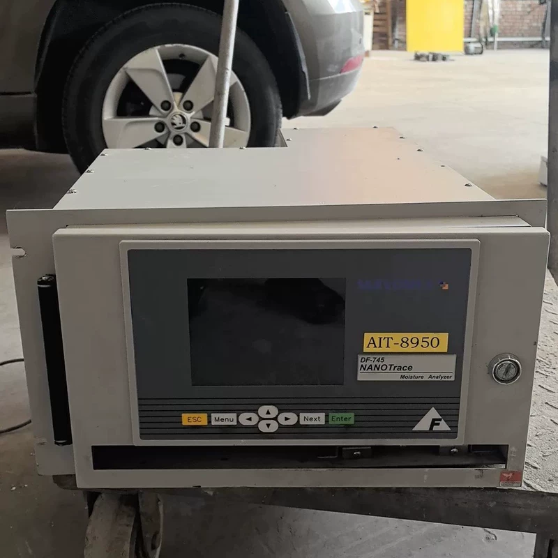 AIT-8950 DF-745 Servomex Analyzer - Accurate Moisture Detection
