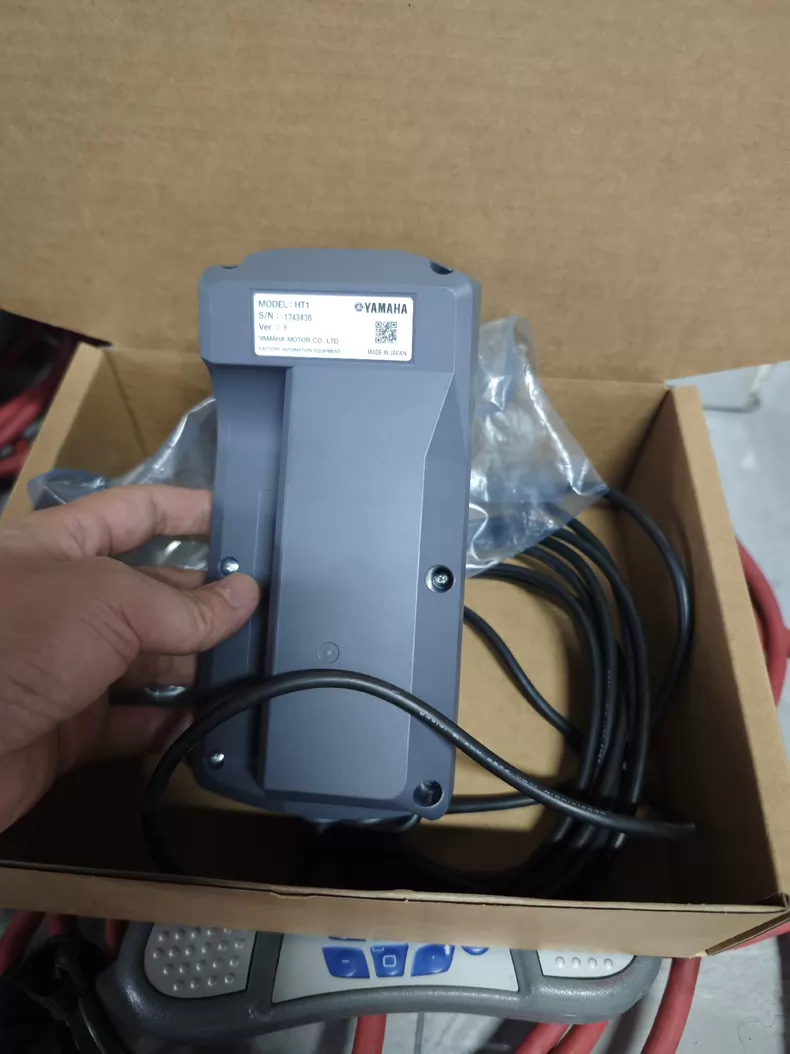 Yamaha Teach Pendant HT1 1743438 - Industrial Control Device