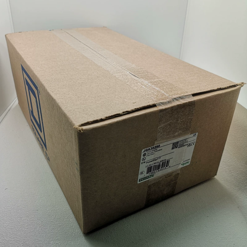 SQUARE D Circuit Breaker JGA36250 - Reliable Protection