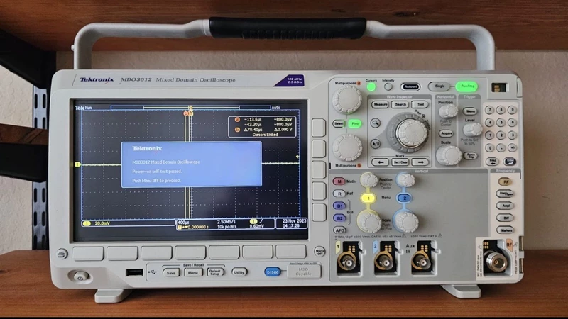 MDO3012 TECH Oscilloscope for Advanced Signal Testing