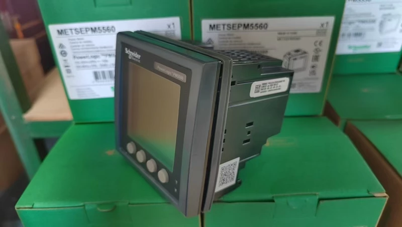 METSEPM5560 Schneider Power Meter - Reliable Monitoring
