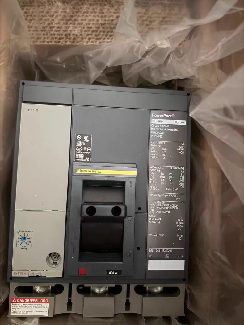PL800 Schneider Breaker - Safe Electrical Distribution