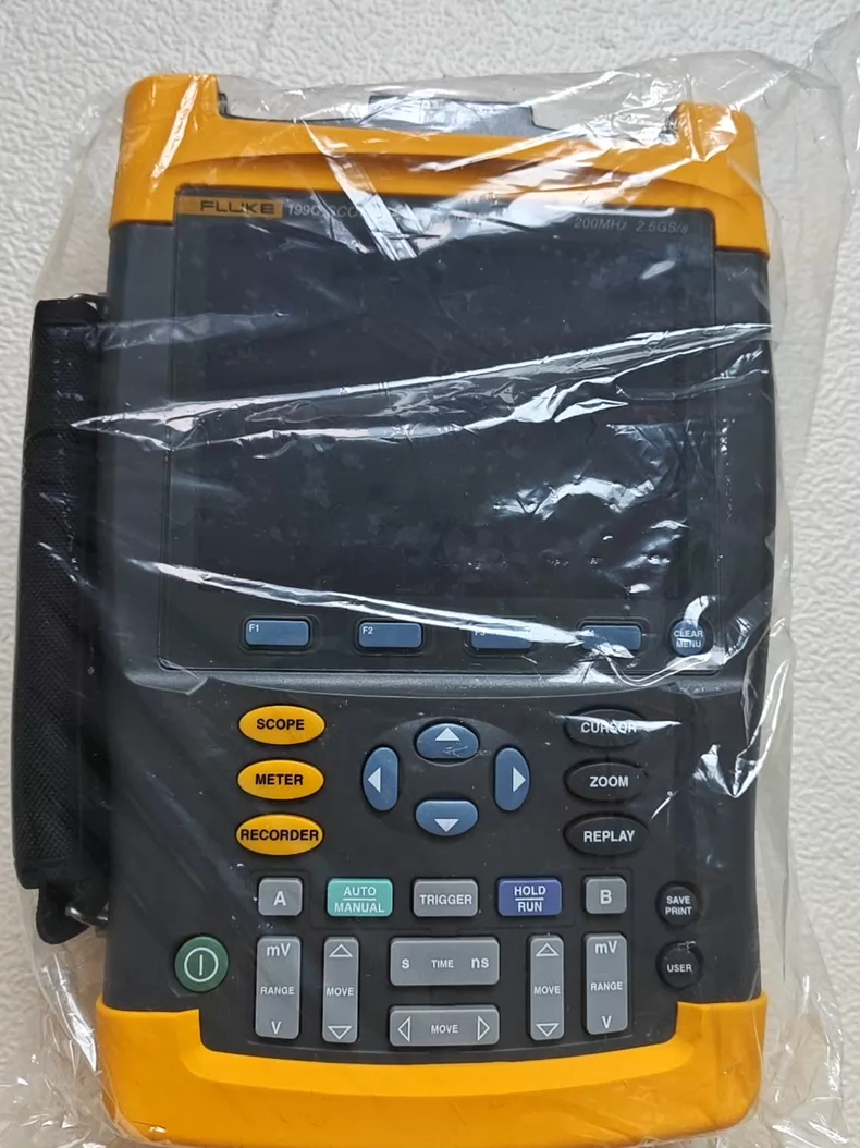 FLUKE Handheld Oscilloscope 199C - Compact & Accurate Analysis