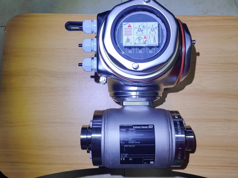 Endress+Hauser 5H3B50-26V9/0 Electromagnetic Flow Meter - Image 2