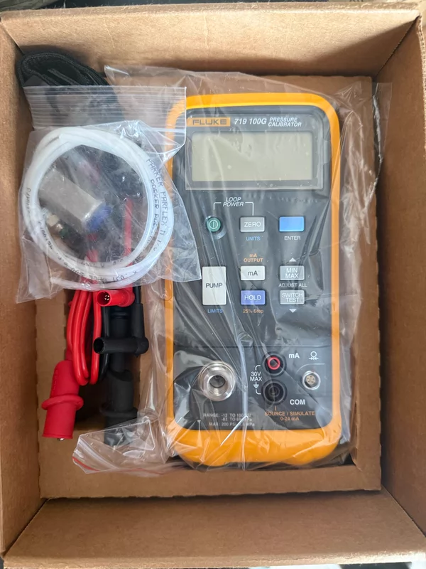 FLUKE 719-100G Pressure Calibrator - Reliable Testing Device