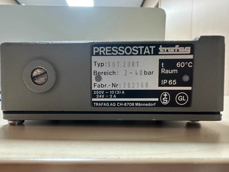 TRAFAG 907.2381 Pressure Switch - High-Performance Monitoring Tool
