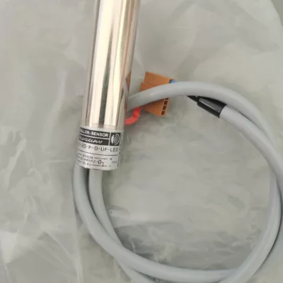 SCHALLER CN10-20-P-D-UF-LED Proximity Switch - Reliable Position Sensing