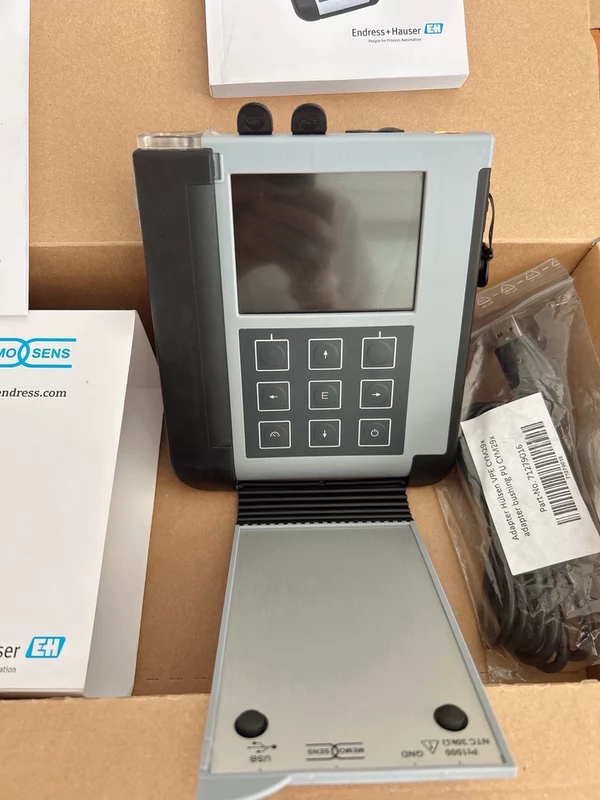 Endress +Hauser CYM290 Portable Multi-parameter Meter