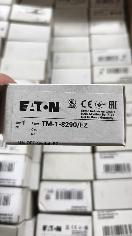 Power Control Solution EATON TM-1-8290/EZ Switch - Image 3