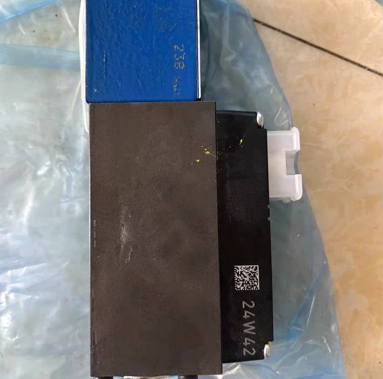 REXROTH 4WRPH6C4B40L-20/G24Z4/M Proportional Valve - Image 3