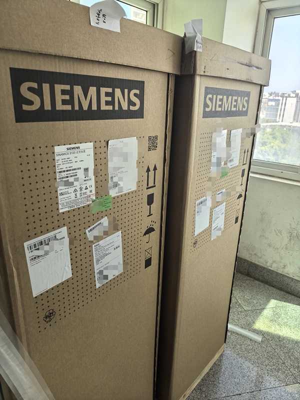 Siemens 6SL3320-1GT32-6AA3 Frequency Converter Drive