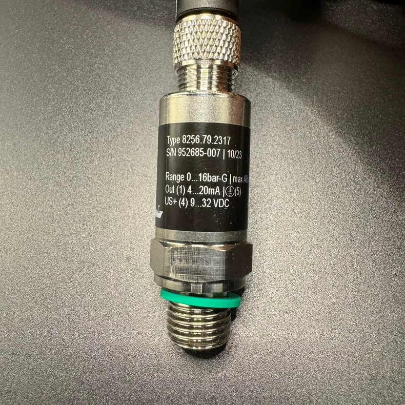 Trafag 8256.79.2317 952685-007 Industrial Pressure Sensor - Image 4