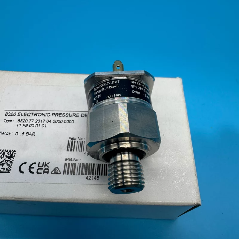 Trafag 8320.77.2317 Pressure Sensor for Industrial Use