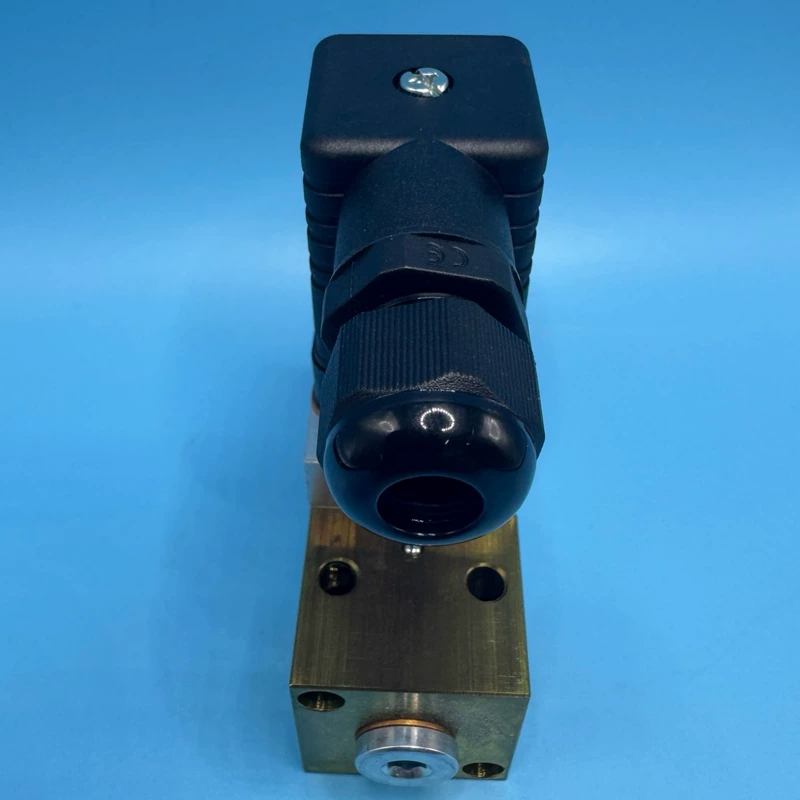Trafag 980.2876 676871-048 Pressure Sensor for Industry - Image 2