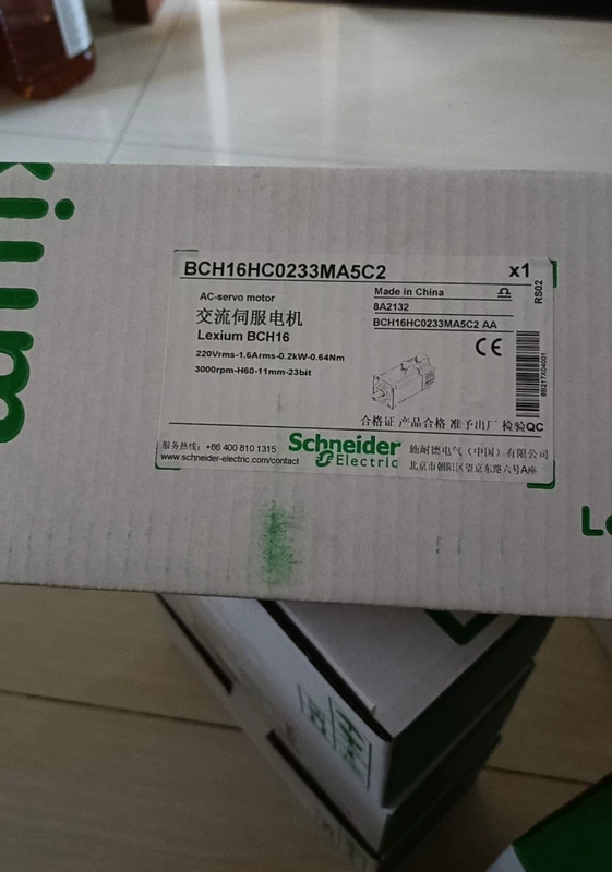 Schneider BCH16HC0233MA5C2 Servo Motor for Automation