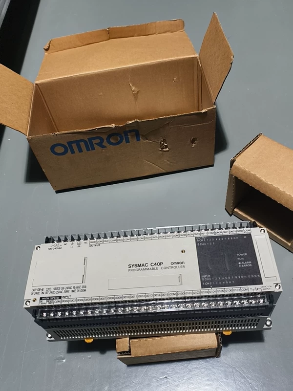 Omron C40P-CDR-AE Programmable Controller for Automation