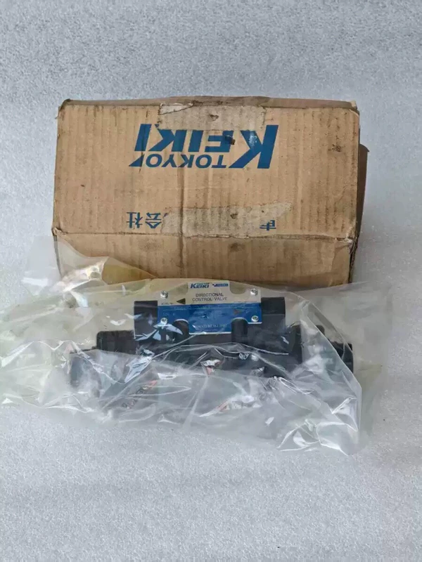 TOKYO KEIKI DG4V-3-2N-M-P2-T-7-P08-54 Hydraulic Directional Valve