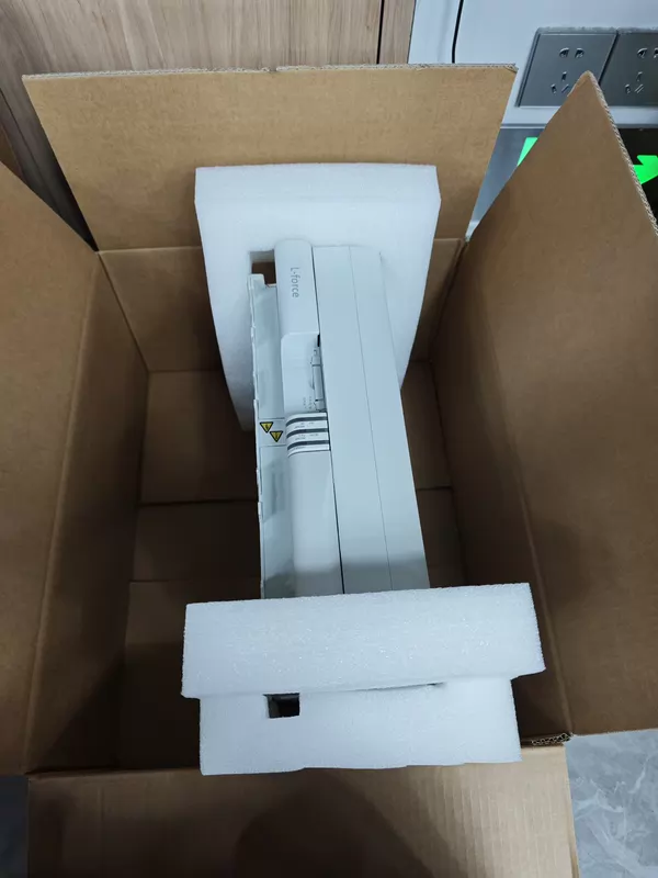 LENZE E94APNE03641C Servo Drive for Industrial Automation - Image 3