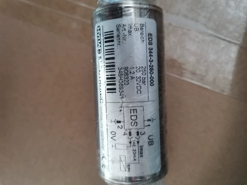 HYDAC EDS 344-3-250-000 Pressure Switch for Industrial Use - Image 2