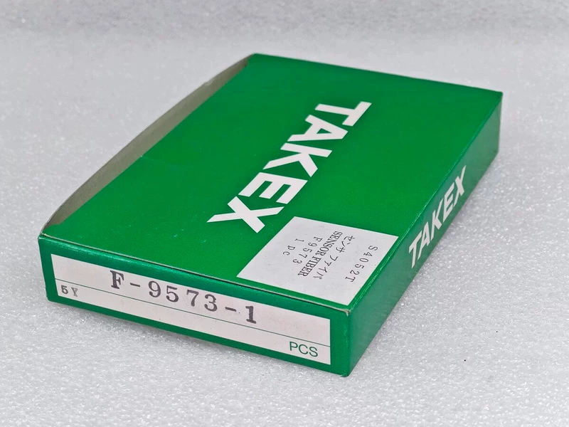 TAKEX F-9573-1 Fiber Optic Sensor for Precision Detection
