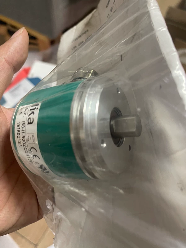 LIKA I58-H-500ZCZ412R Encoder for Precision Motion Control - Image 2