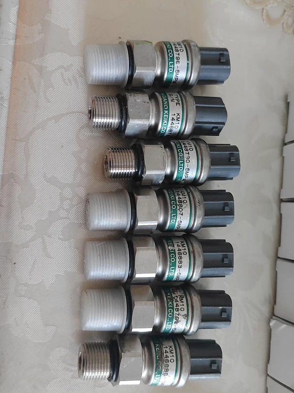 Nagano KM10 1448796-5MPa Pressure Sensor for Industrial Use - Image 2