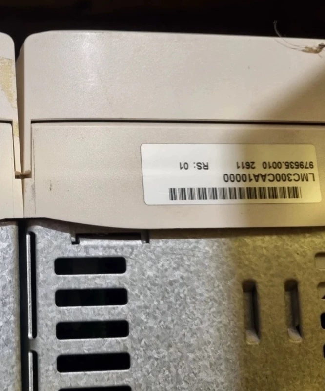 Schneider LMC300CAA10000 Servo Drive for Motion Control