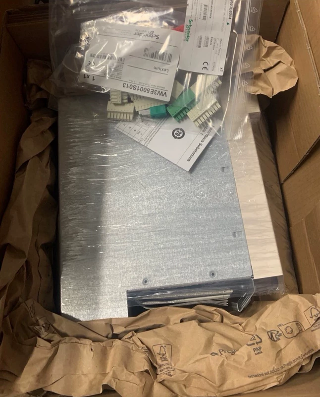 Schneider LMC802CAA10000 Motion Controller for Automation