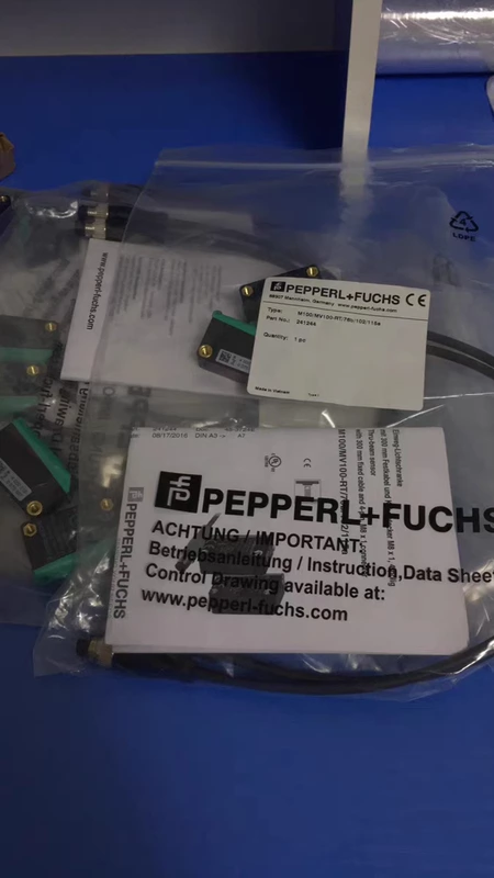 PEPPERL+FUCHS M100/MV100-RT Sensor for Industrial Use