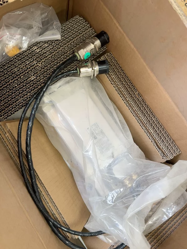 KUKA ME-110-120_30-L1 M85AS120M302SPRU Servo Motor - Image 2