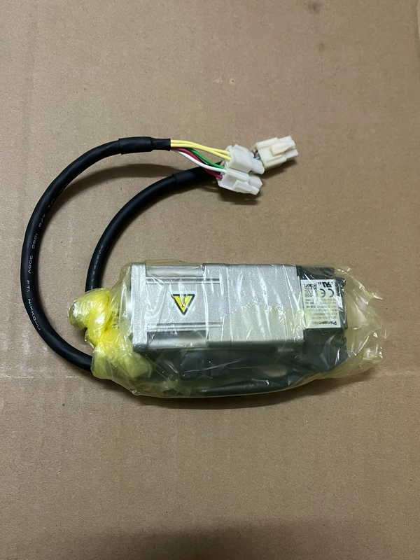 Panasonic MSMD5AZP1T Servo Motor 50W MINAS A5 Series Drive