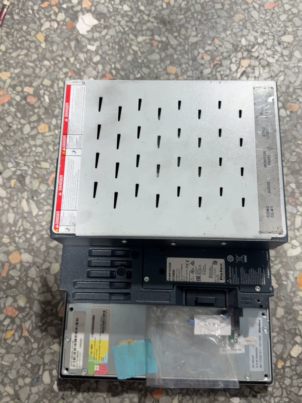 Pro-face PC6400 PFXPP161ED8 Industrial Computer Panel PC