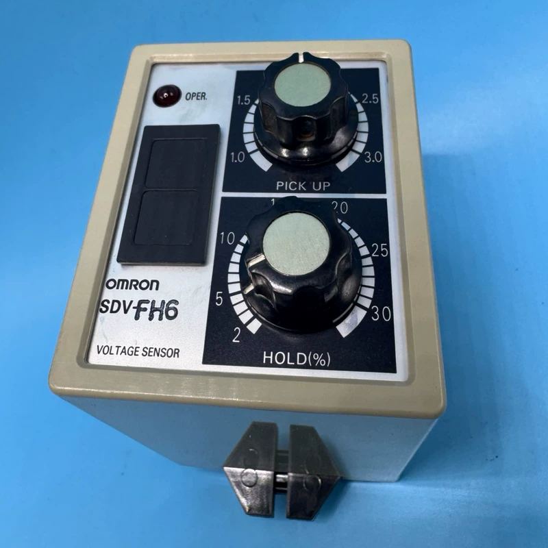OMRON SDV-FH6 DC Voltage Sensor for Industrial Automation